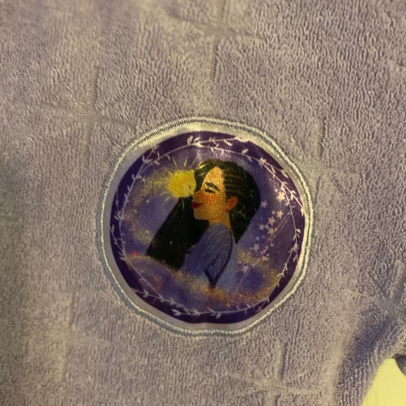 Disney Wish Terry Cloth Pocahontas size-2T - Picture 4 of 5